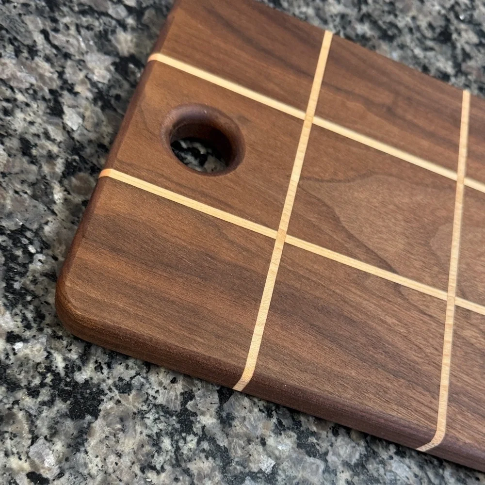 Checked Wooden Cutting Board with Grid Design NEW
